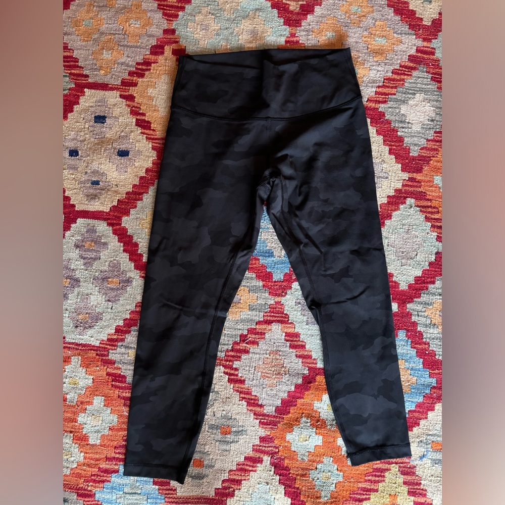 Lululemon Wunder Under High-Rise Tight 25" 
Heritage 365 Camo Deep Coal Multi